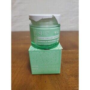 om SHE Aromatherapy - Manuka Honey & Hyaluronic Acid‎ Daily Facial Cream - NIB